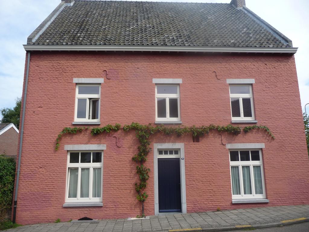 Het Rode Huis Acomodação com café da manhã Mechelen Exterior foto